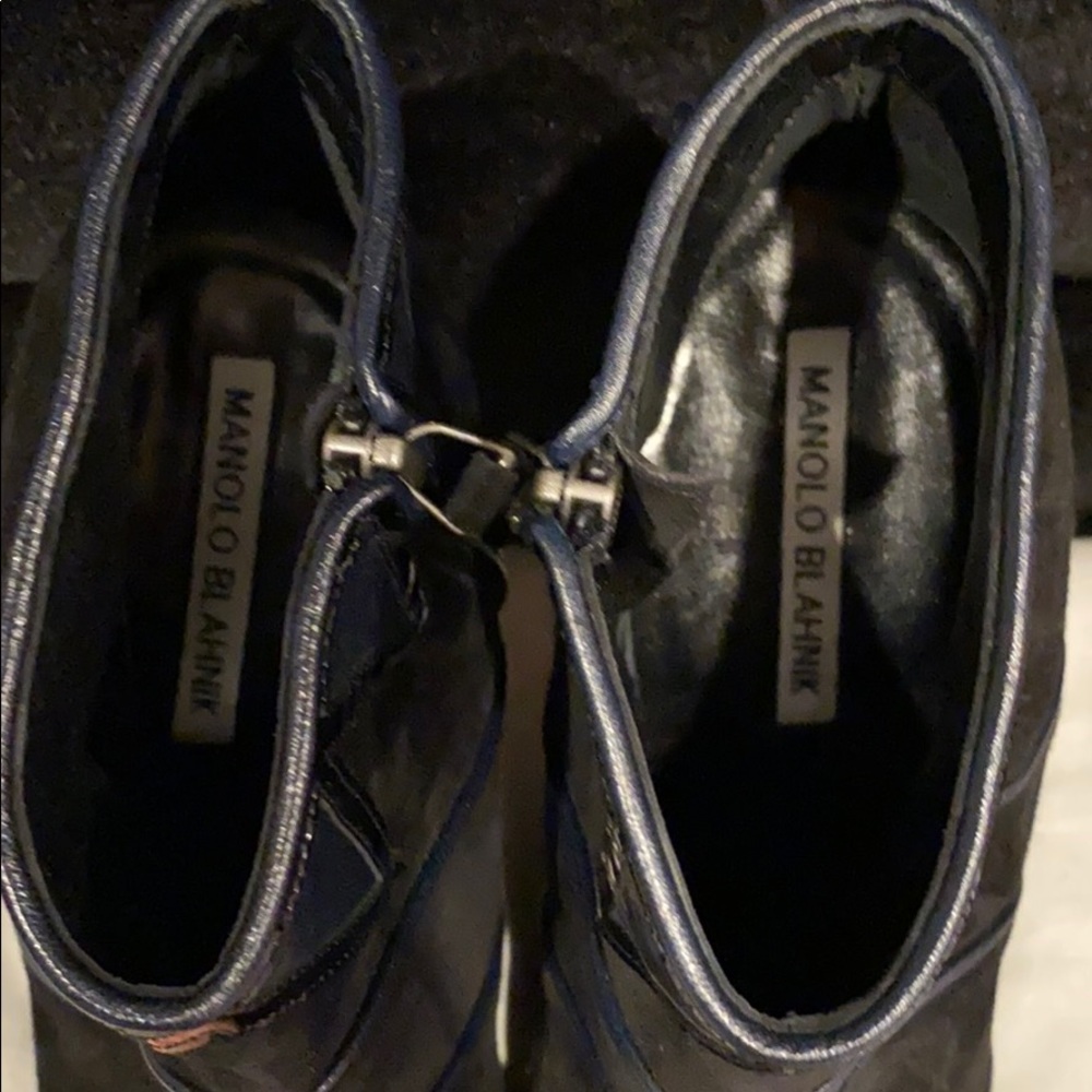 Manolo Blahnik Booties!!! - Picture 5 of 6